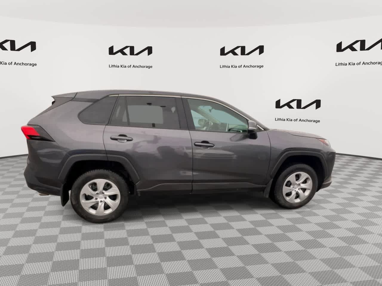 Used 2024 Toyota RAV4 LE AWD/4WD image 2