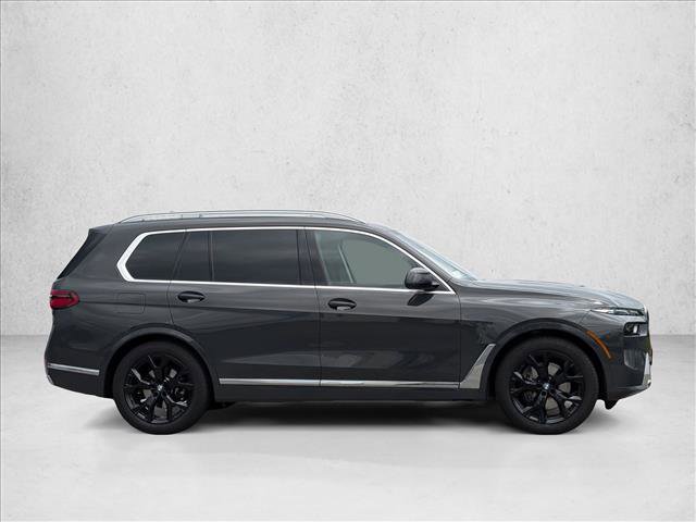 Used 2026 BMW X7 xDrive40i w/ Premium Package AWD/4WD image 4