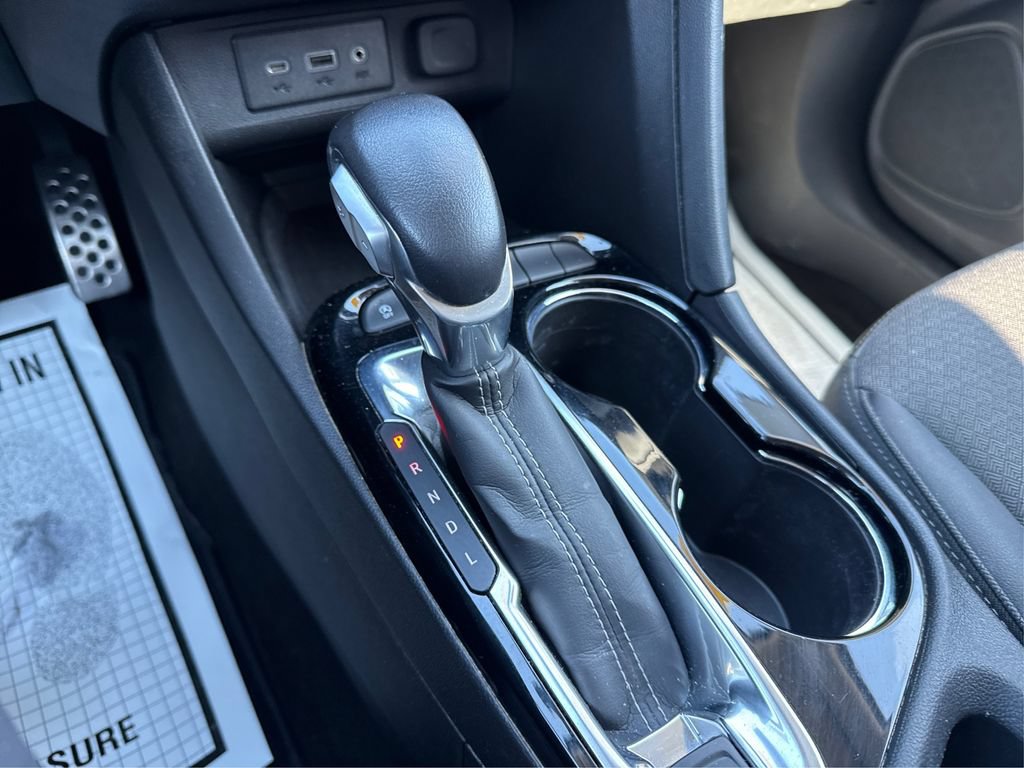 Used 2023 Buick Encore GX Select w/ Sport Touring Package FWD image 30