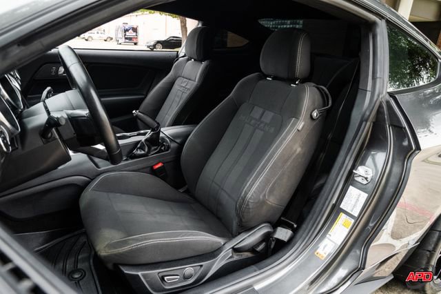 Used 2018 Ford Mustang GT w/ Black Accent Pkg RWD image 6