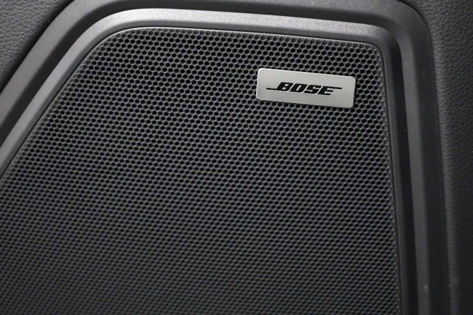 New 2026 Porsche Macan image 16