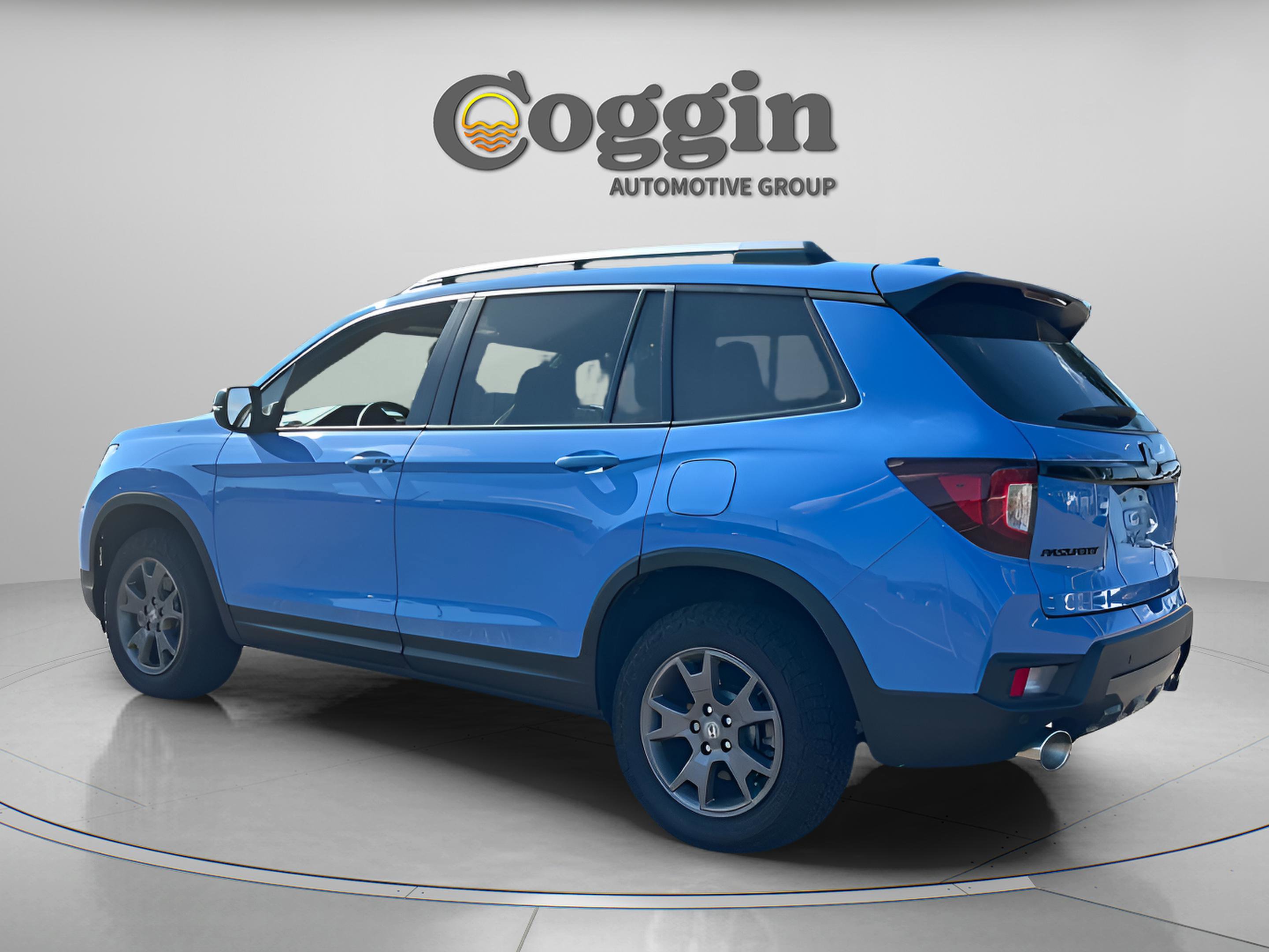 Certified 2024 Honda Passport TrailSport image 3