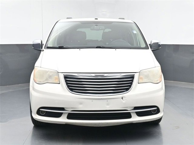 Used 2011 Chrysler Town & Country Touring-L w/ Entertainment Group #2 image 3