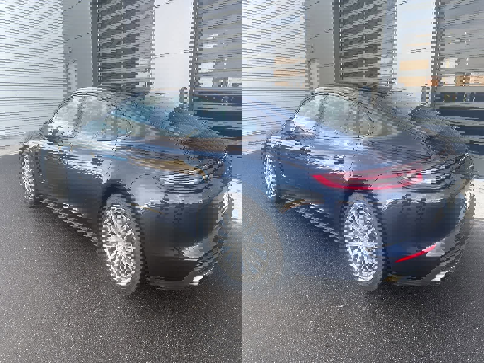 Used 2019 Porsche Panamera 4 image 3