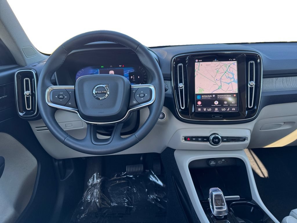 Certified 2024 Volvo XC40 B5 Ultimate w/ Climate Package AWD/4WD image 29