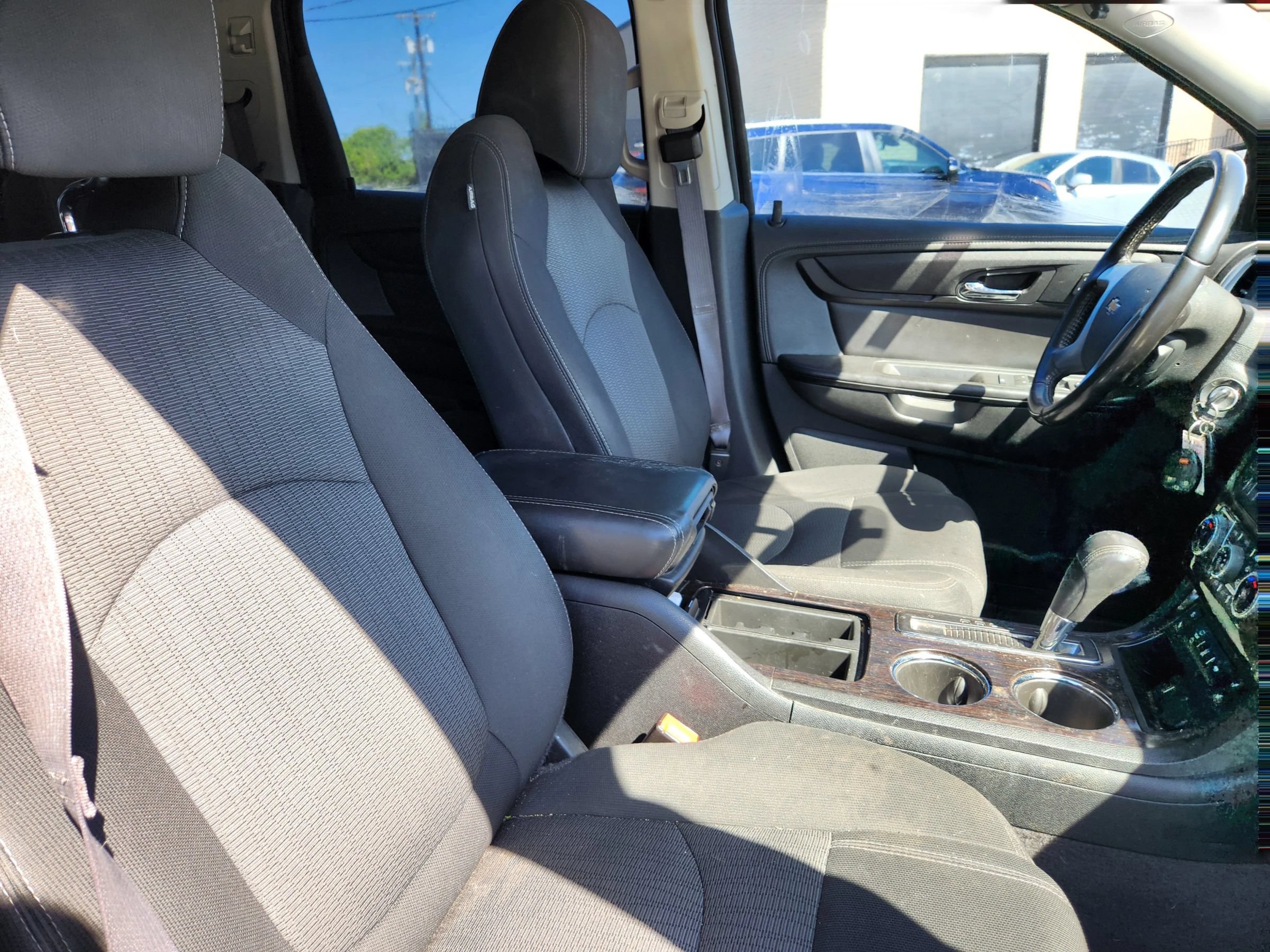Used 2015 Chevrolet Traverse LT w/ Traveler's Package FWD image 18
