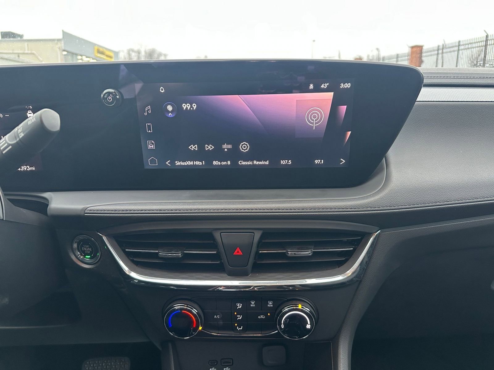 Used 2025 Buick Encore GX Preferred image 18