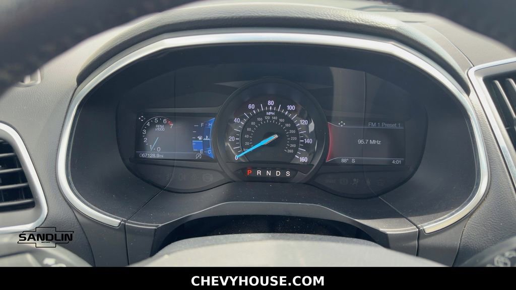 Used 2019 Ford Edge Titanium w/ Equipment Group 301A FWD image 15
