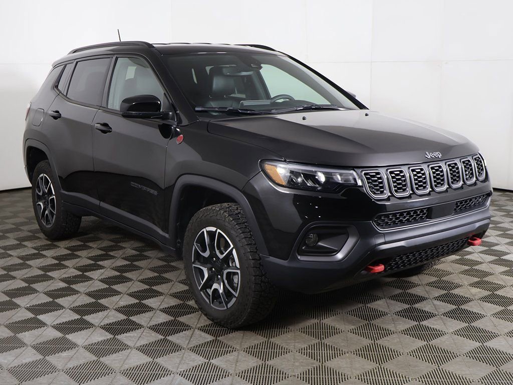 Used 2024 Jeep Compass Trailhawk image 47