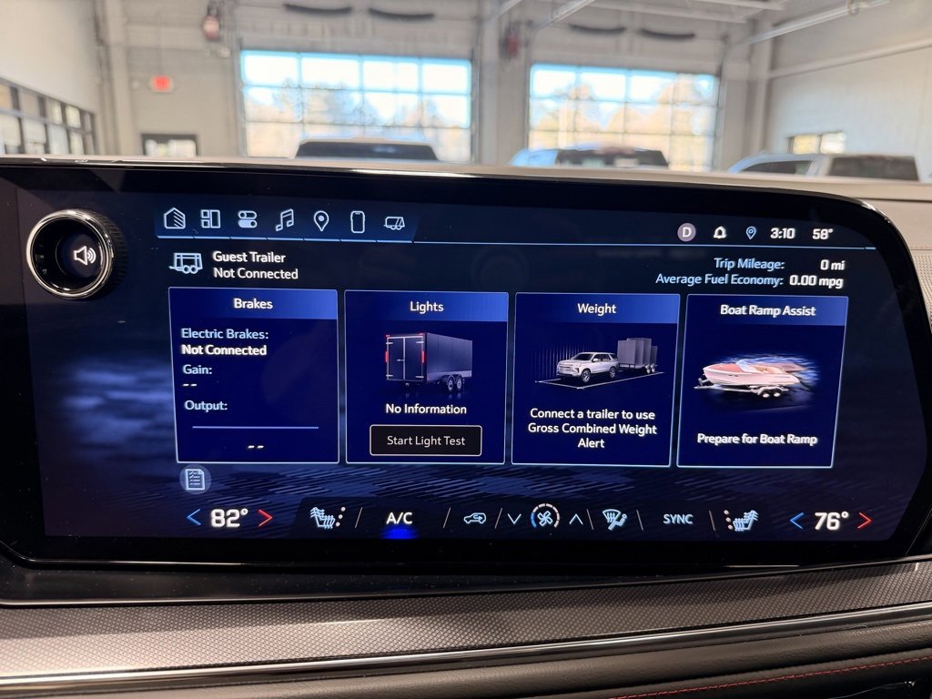 Used 2025 Chevrolet Suburban RST w/ Sun And Tow Package image 39