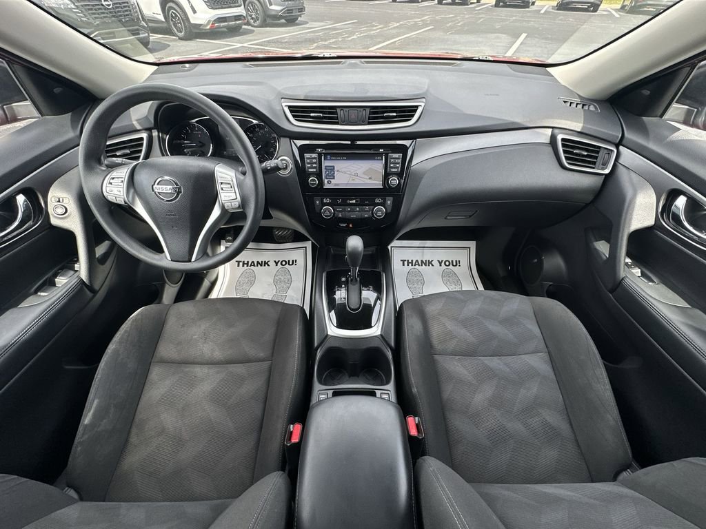 Used 2016 Nissan Rogue SV w/ SV Premium Package image 21