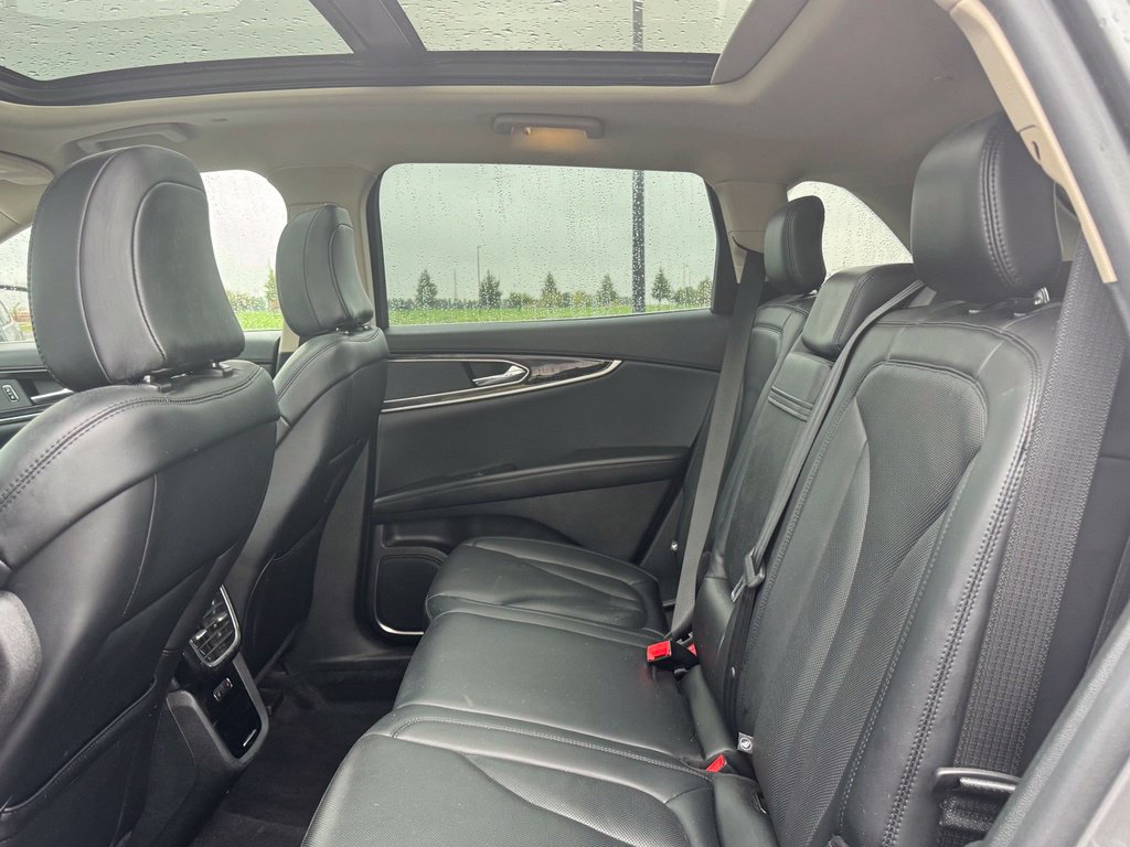 Used 2023 Lincoln Nautilus Reserve AWD/4WD image 34