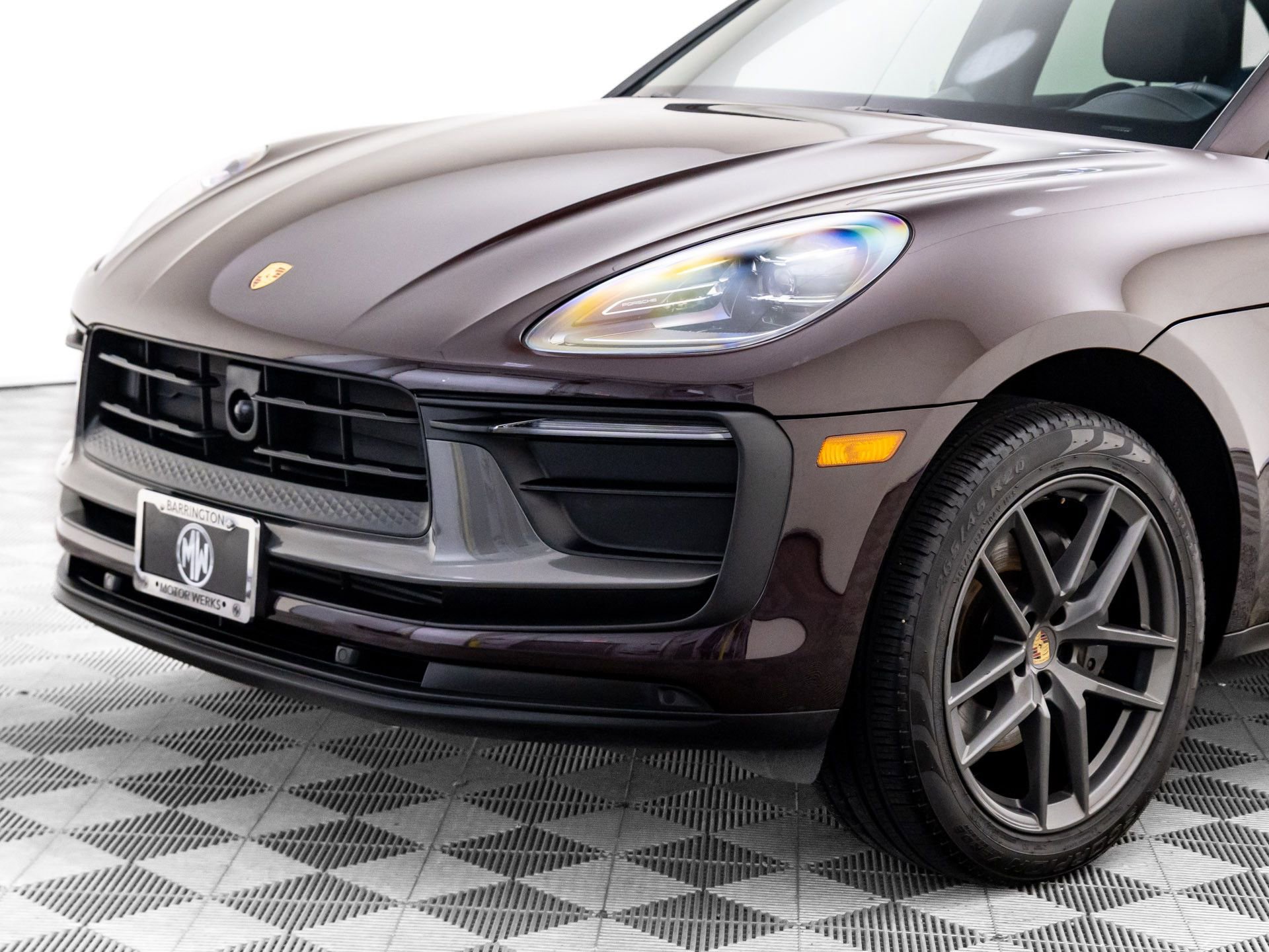 Certified 2024 Porsche Macan Turbo image 36