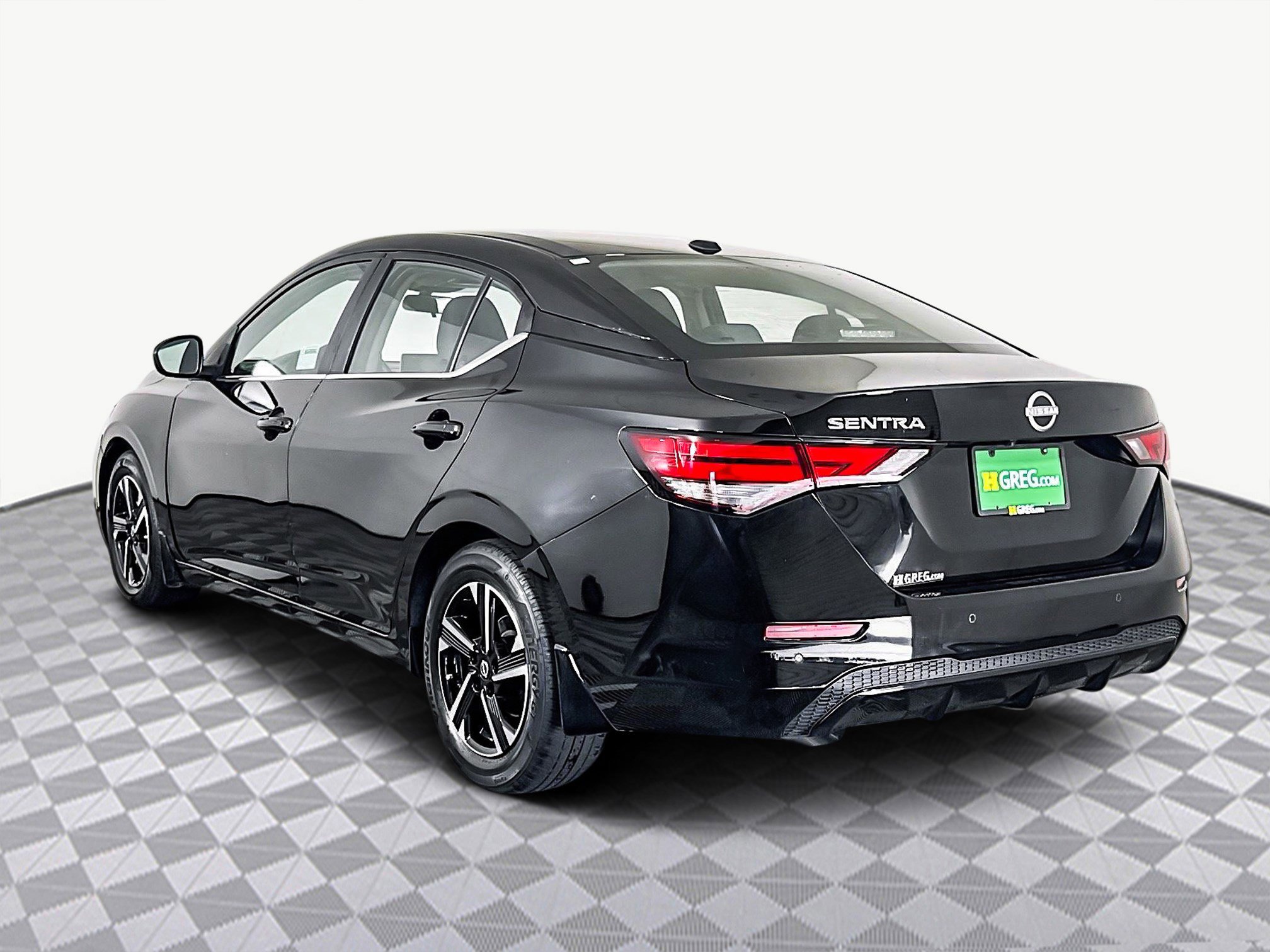 Used 2025 Nissan Sentra SV image 7