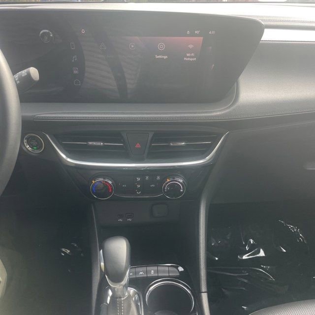 Used 2024 Buick Encore GX Sport Touring image 18