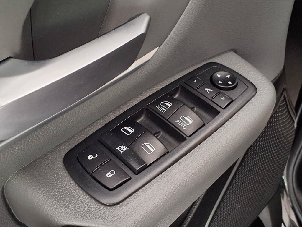Used 2020 RAM 1500 Big Horn AWD/4WD image 4