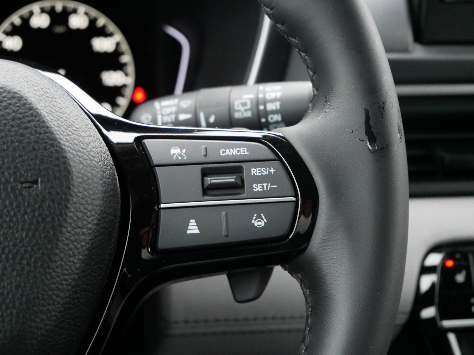 New 2025 Honda Pilot EX-L image 13