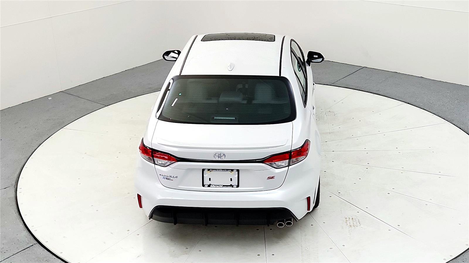 Certified 2023 Toyota Corolla SE w/ SE Premium Package image 18