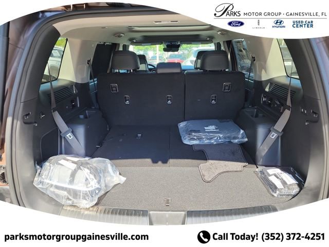 New 2025 Hyundai Santa Fe Limited FWD image 8