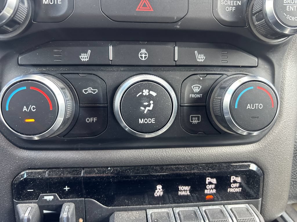 Used 2022 RAM 1500 Big Horn AWD/4WD image 33