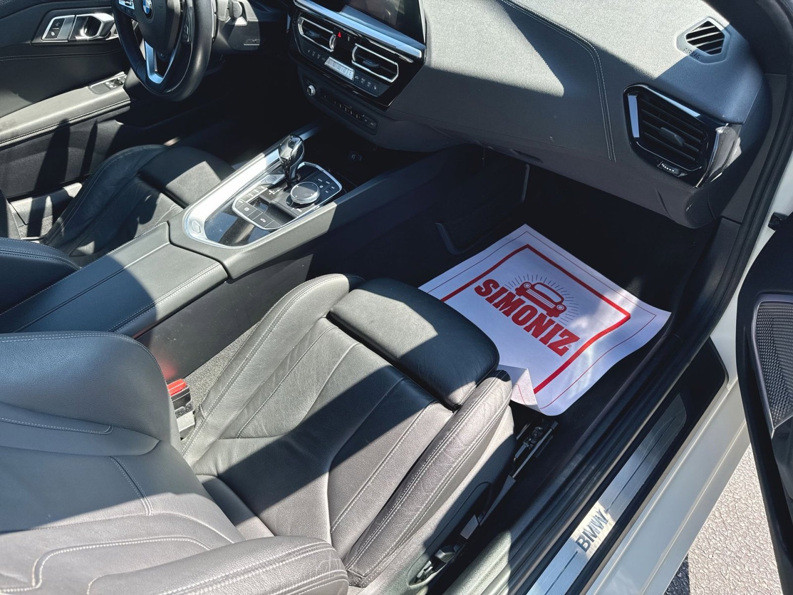 Used 2019 BMW Z4 sDrive30i w/ Convenience Package image 30