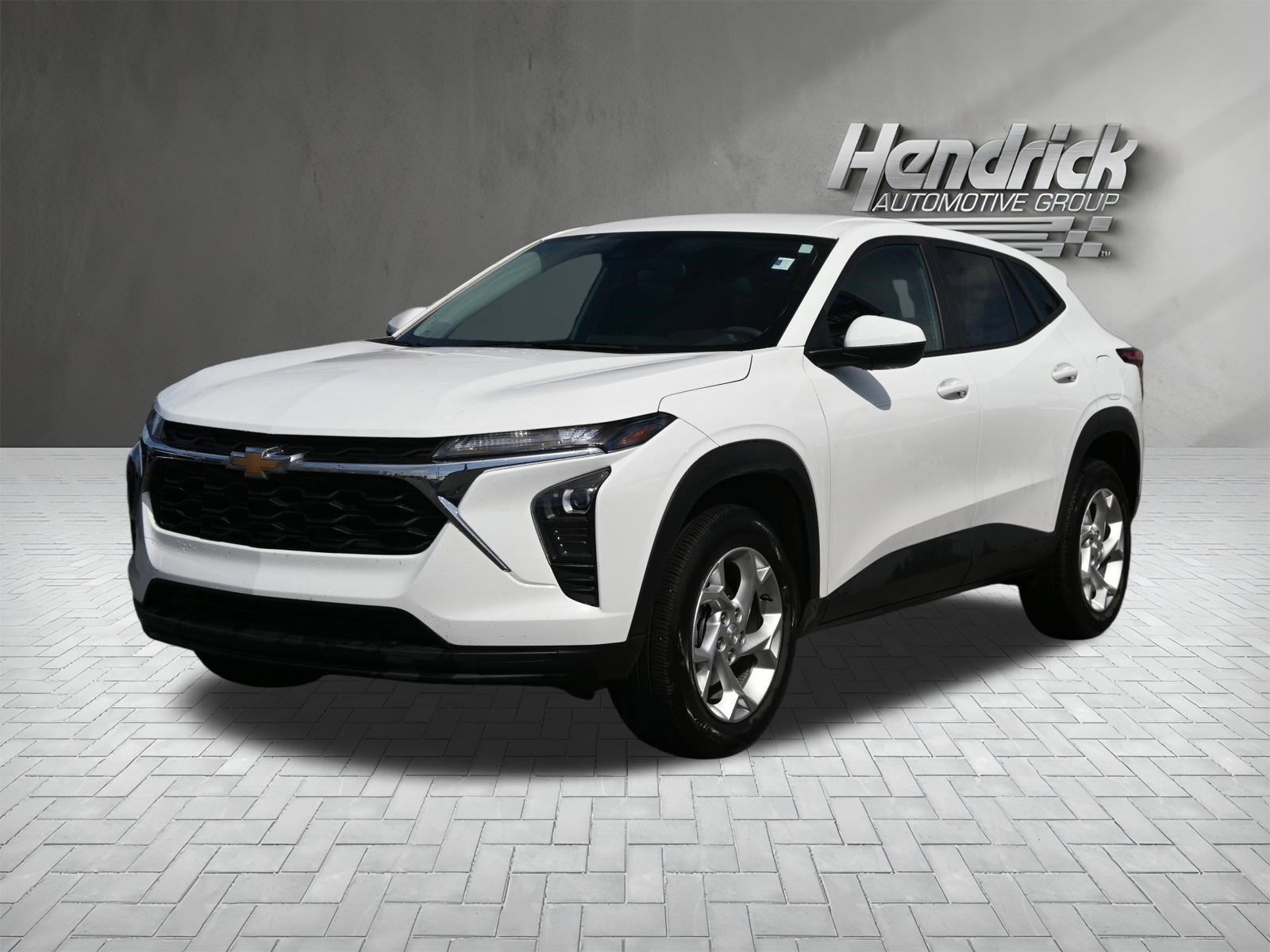 Used 2024 Chevrolet Trax LS w/ LS Convenience Package image 7