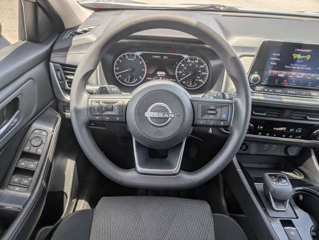 Used 2024 Nissan Rogue SV AWD/4WD image 33