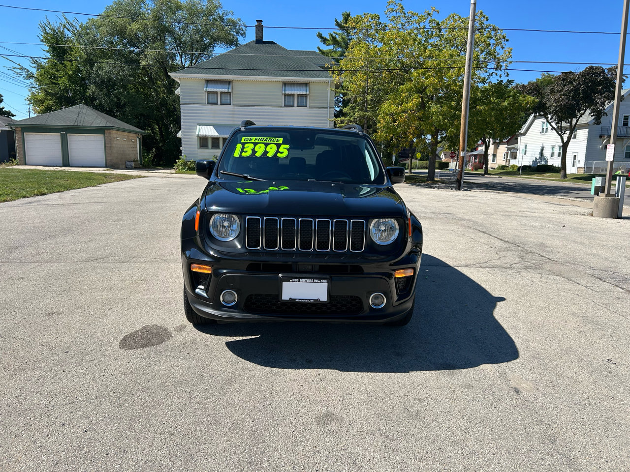 Used 2020 Jeep Renegade Latitude w/ Cold Weather Group image 2