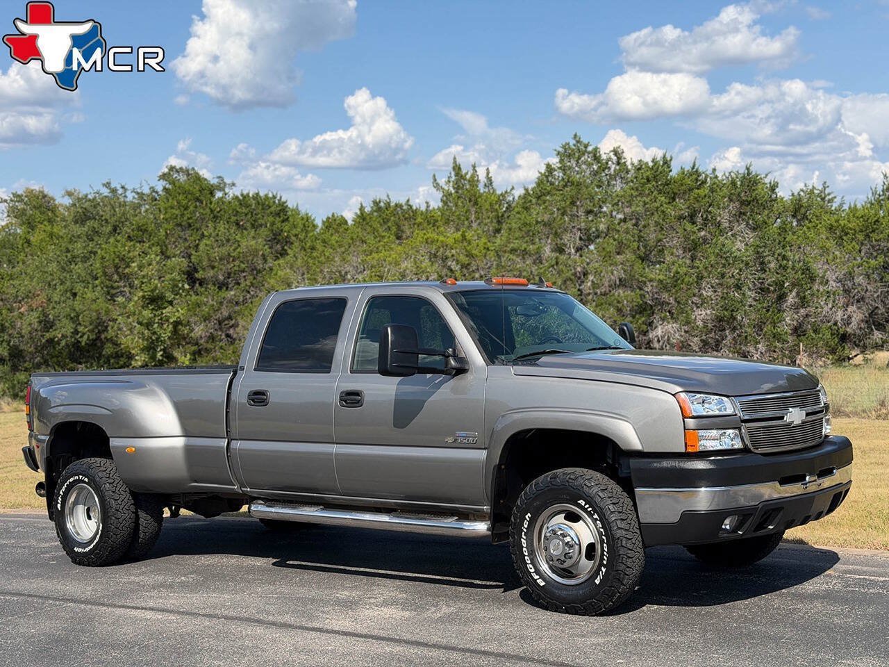 Used 2007 Chevrolet Silverado 3500 LT w/ Heavy-Duty Power Package AWD/4WD image 4