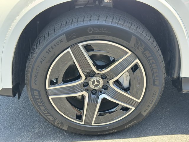 Used 2025 Mercedes-Benz GLC 300 4MATIC image 15