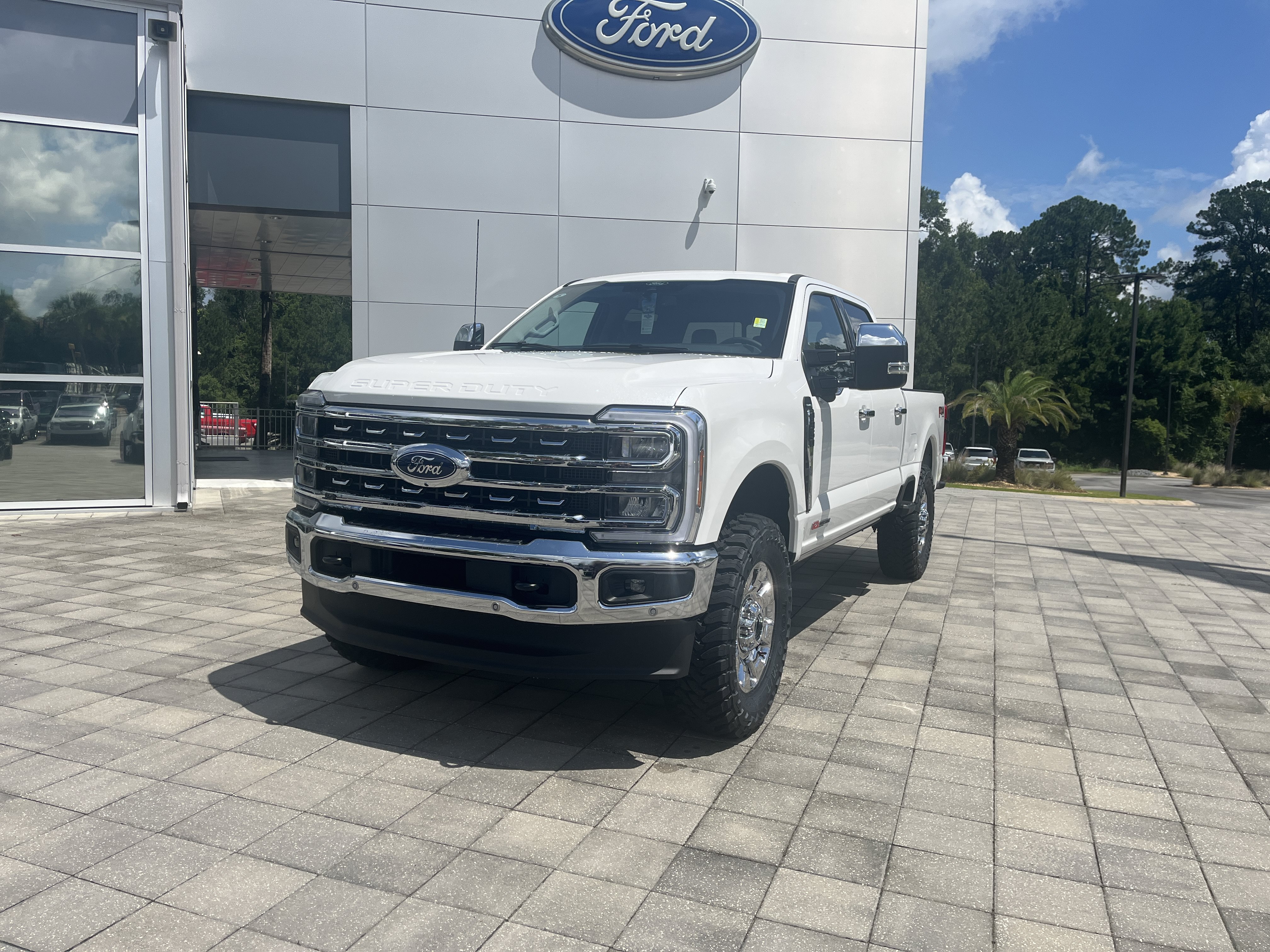 New 2026 Ford F350 Lariat w/ Lariat Ultimate Package AWD/4WD image 2