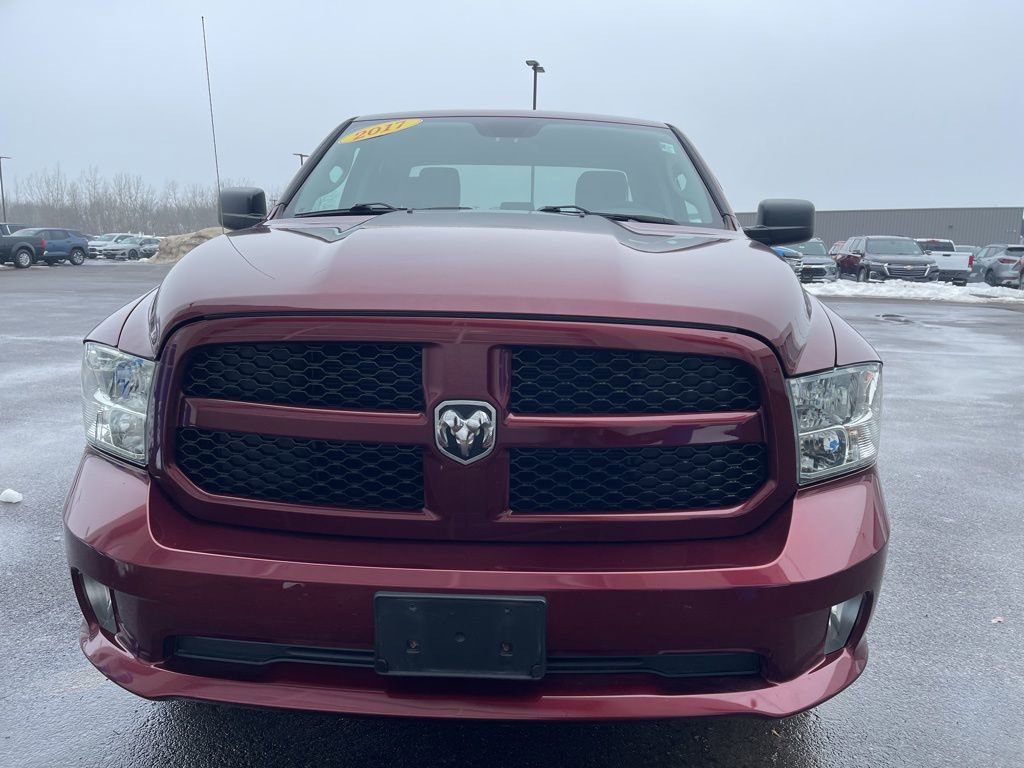 Used 2017 RAM 1500 Express image 2