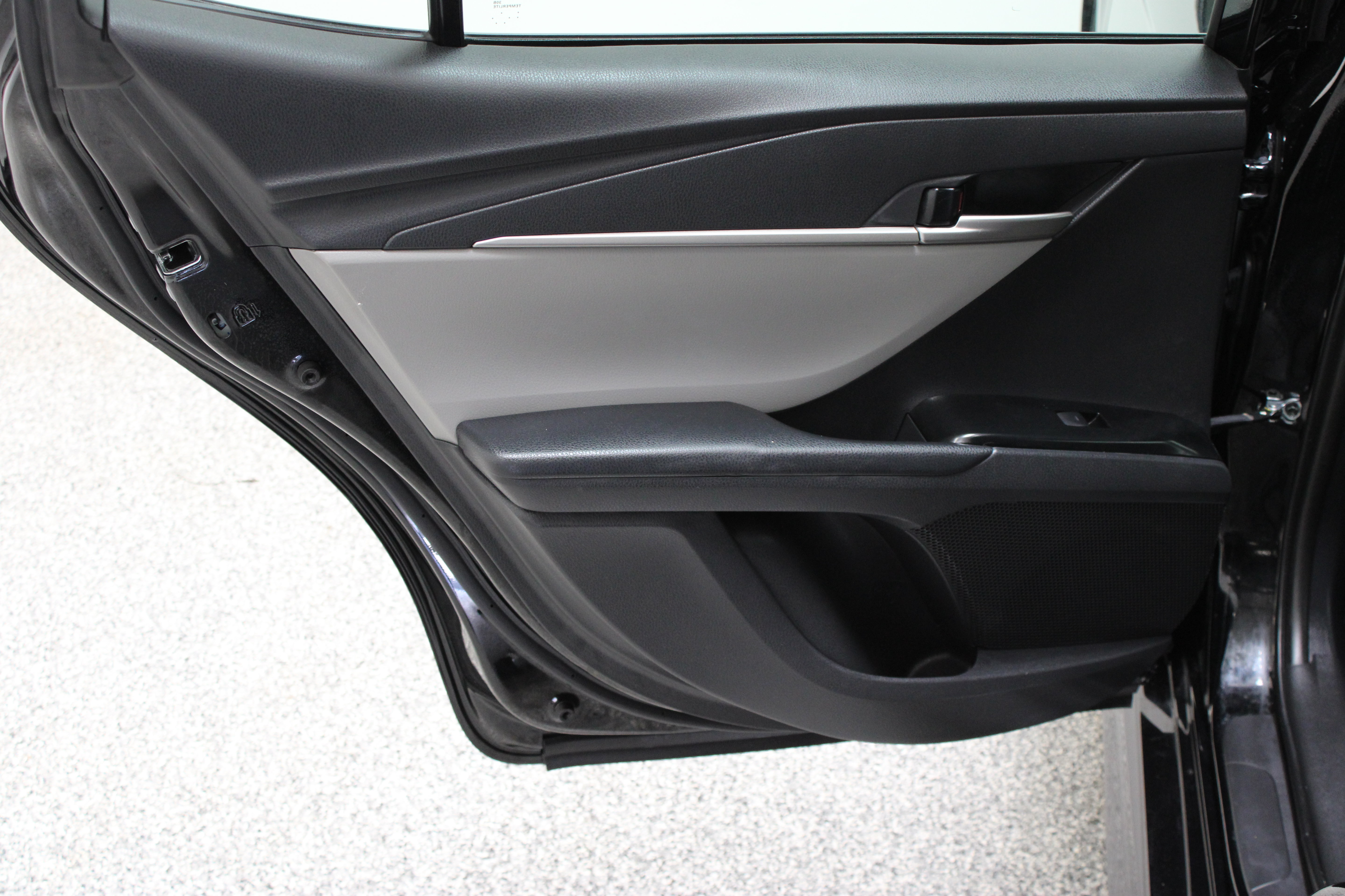 Used 2026 Toyota Camry SE w/ Convenience Package FWD image 26