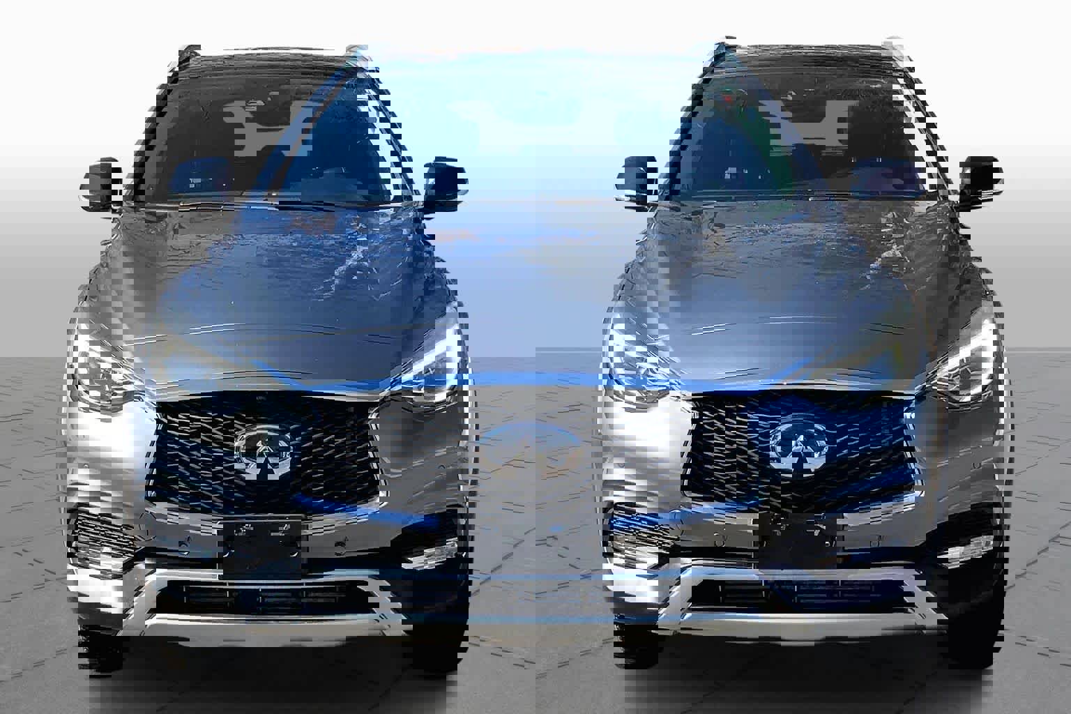 Used 2019 INFINITI QX30 AWD w/ Proassist Package image 3