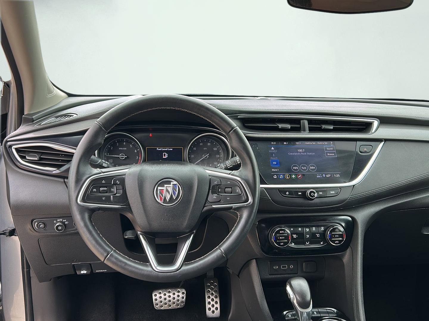 Used 2023 Buick Encore GX Select w/ Sport Touring Package FWD image 7