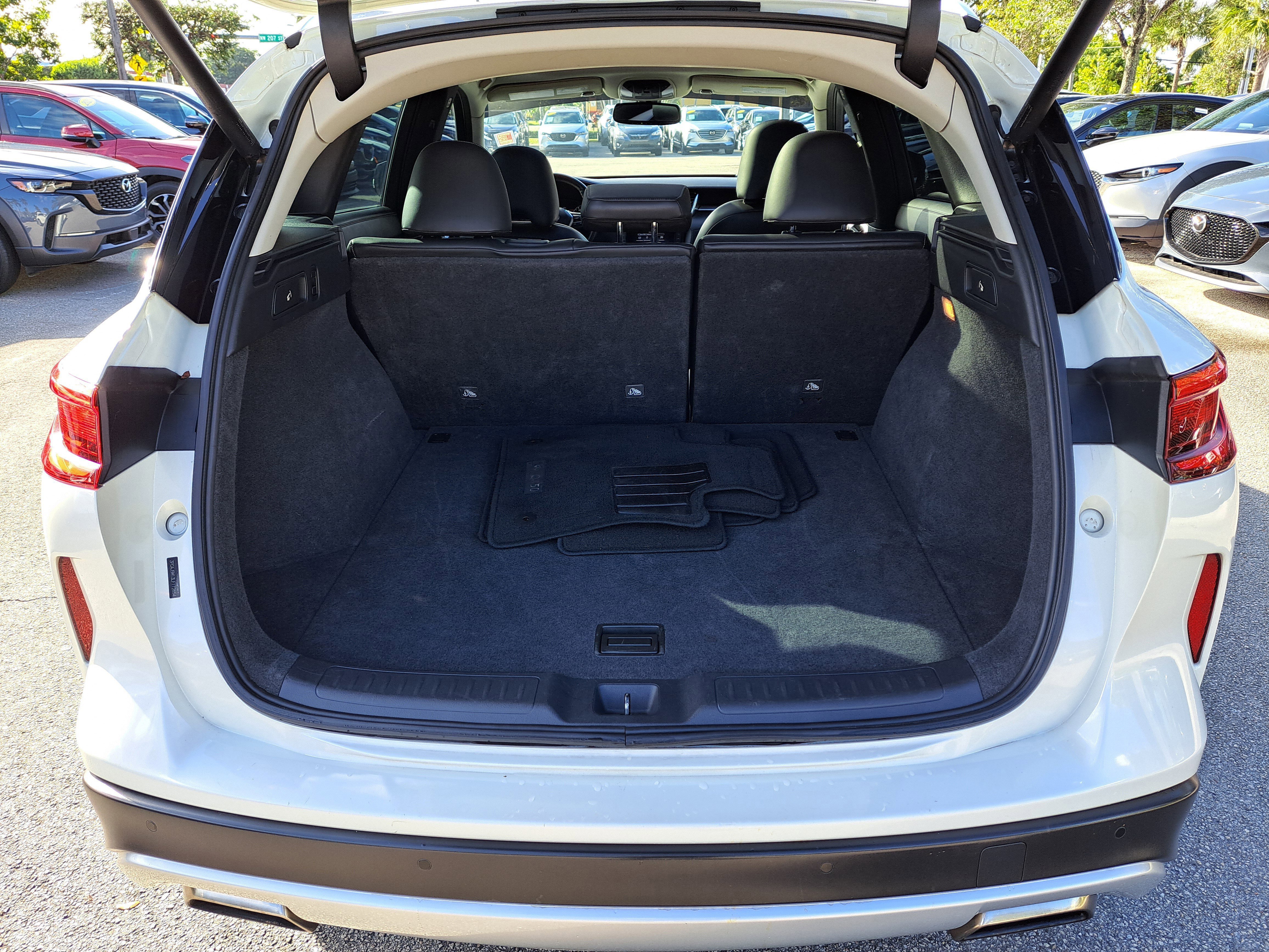 Used 2020 INFINITI QX50 Luxe w/ Navigation Package image 5