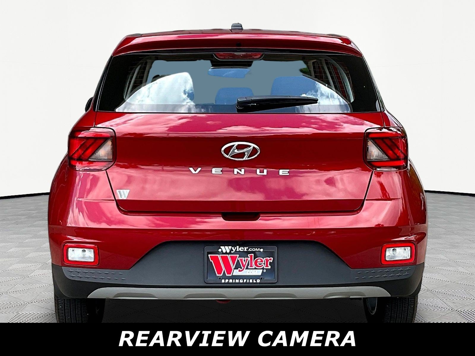 Used 2025 Hyundai Venue SE FWD image 5