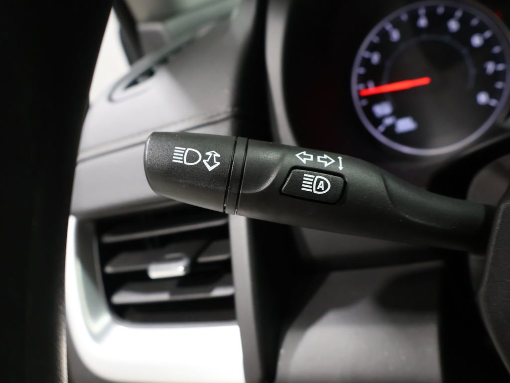 Used 2024 GMC Terrain SLE image 38