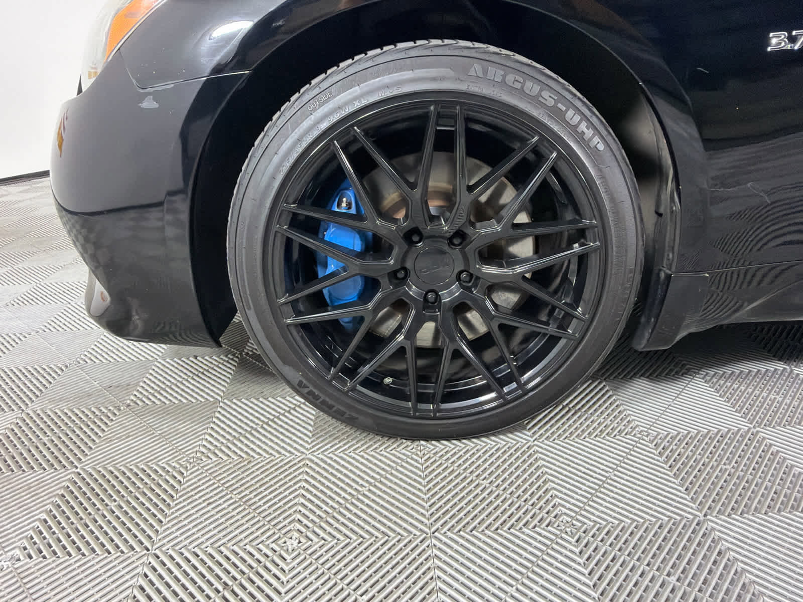 Used 2015 INFINITI Q60 AWD Coupe w/ Premium Package image 10