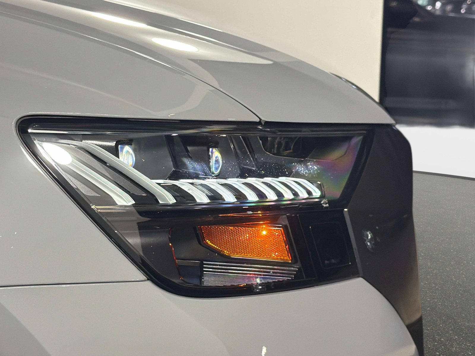 Used 2024 Audi RS Q8 AWD/4WD image 11