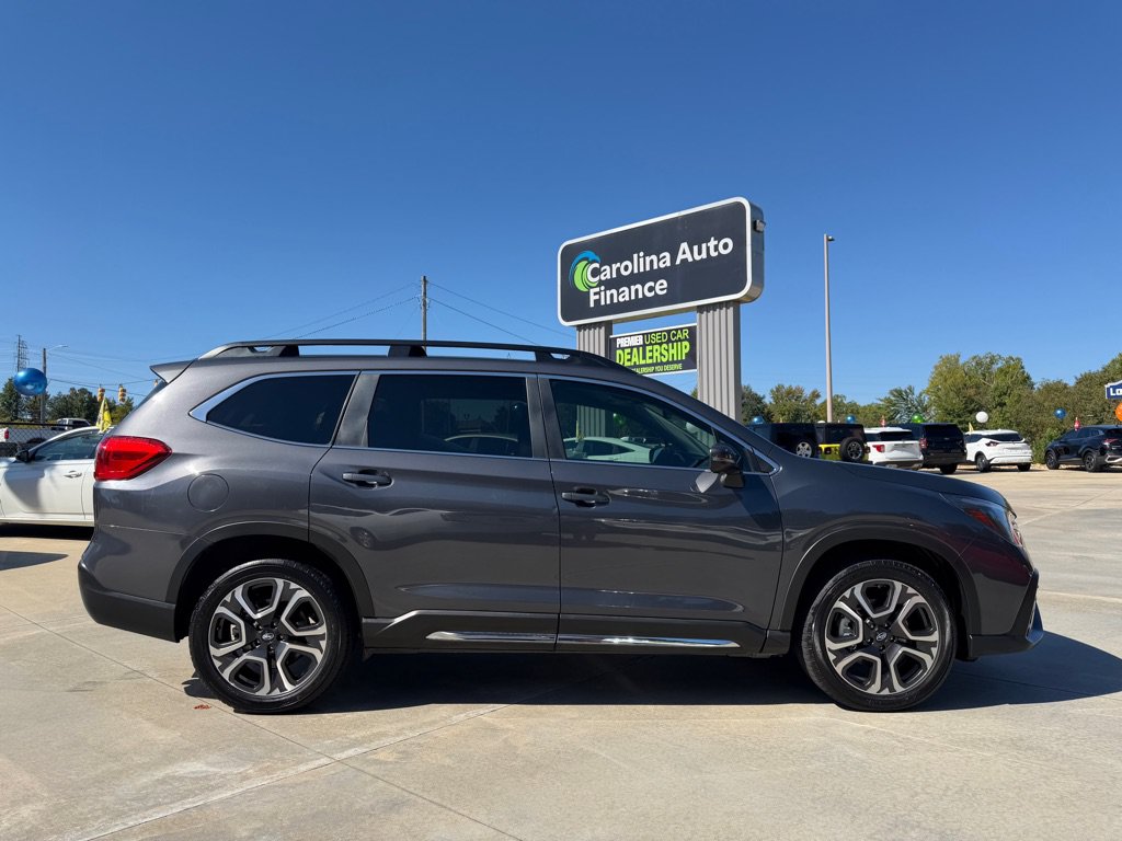 Used 2023 Subaru Ascent Limited AWD/4WD image 6