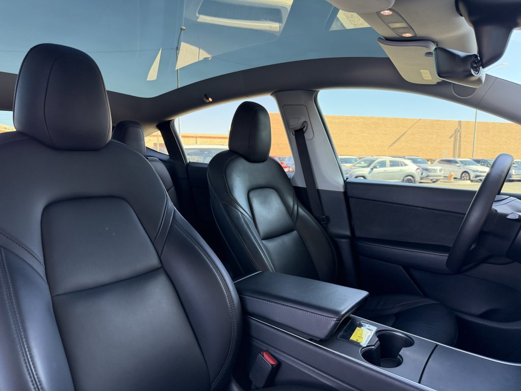 Used 2020 Tesla Model Y Long Range image 41