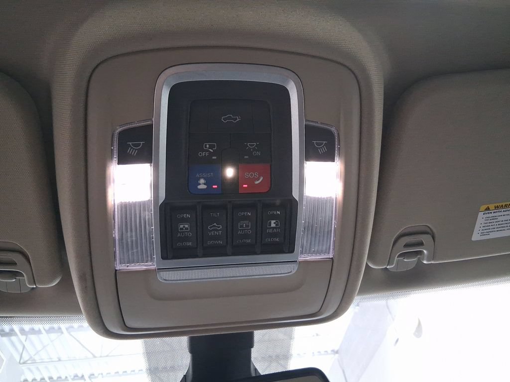 Used 2020 RAM 1500 Laramie AWD/4WD image 24
