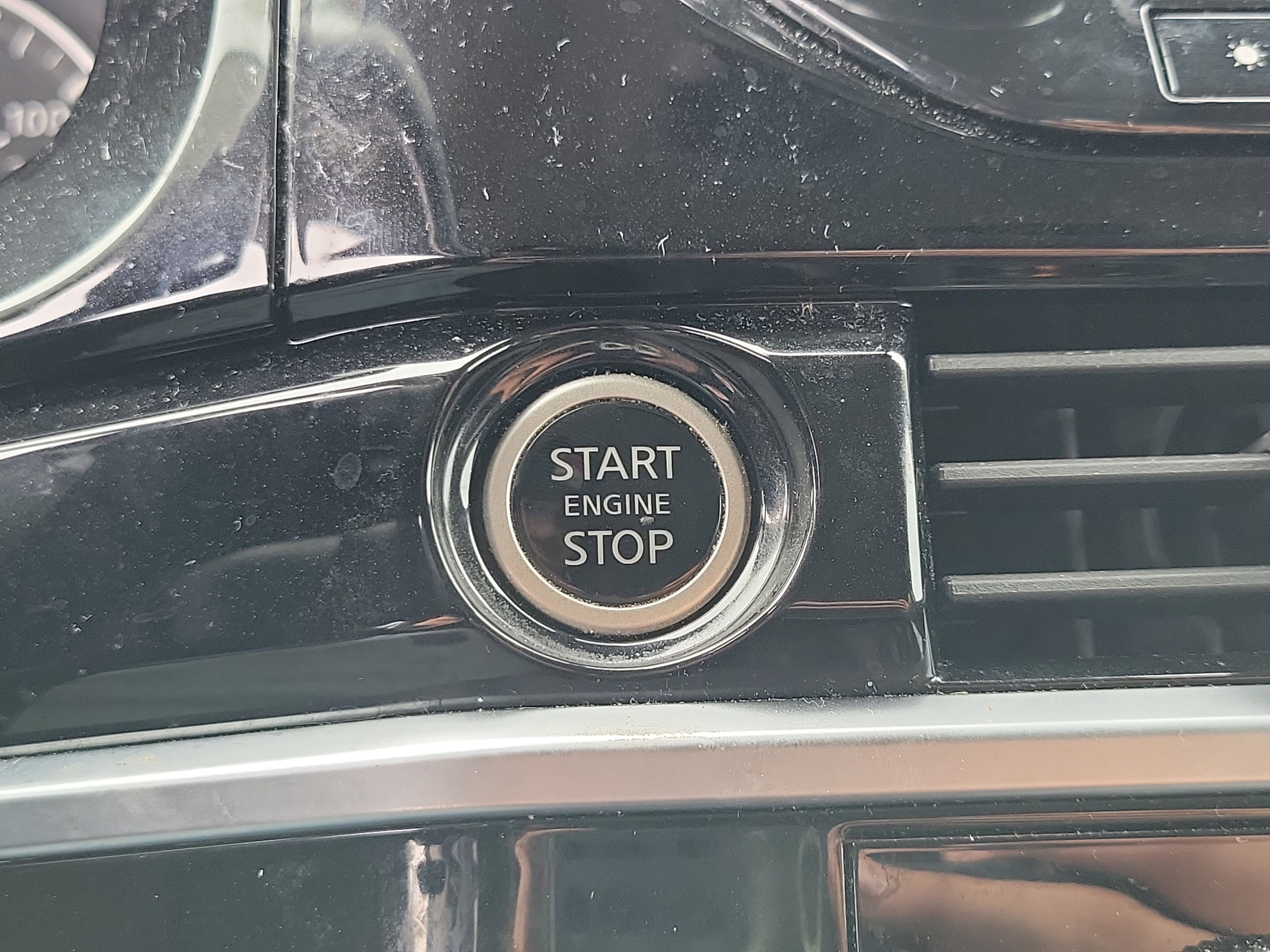 Certified 2023 Nissan Pathfinder SL w/ Cargo Package image 32