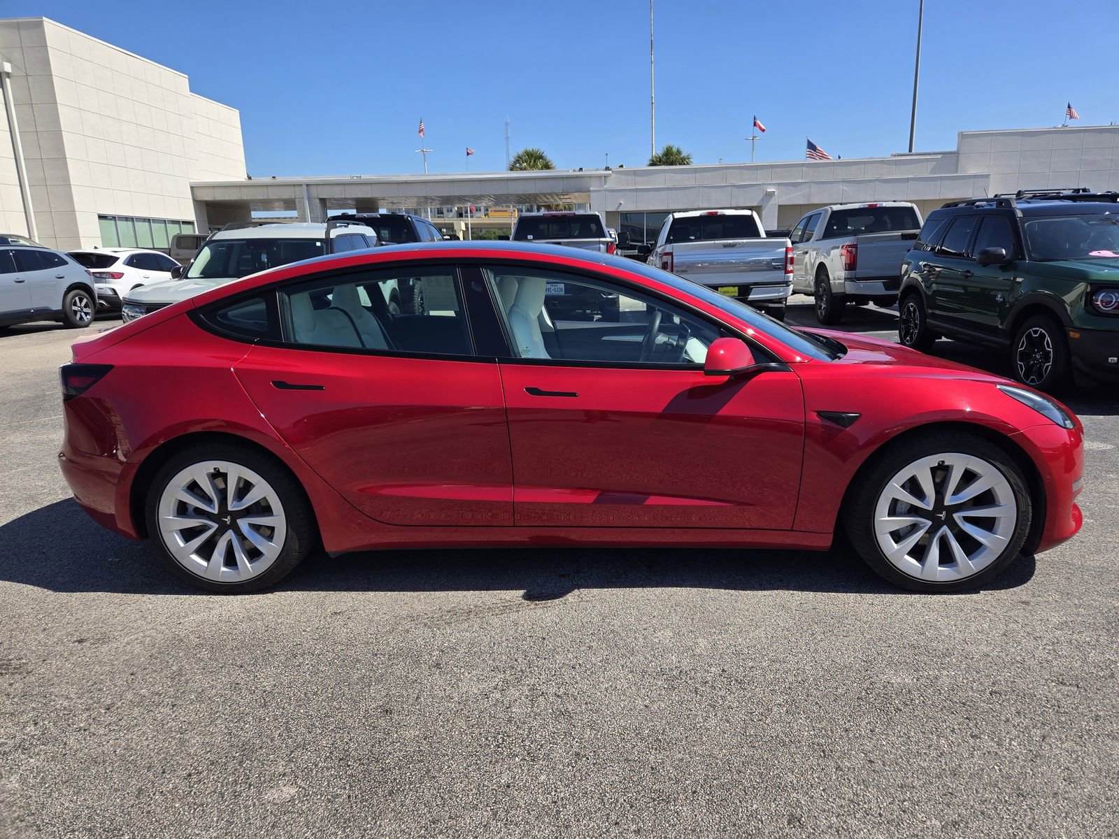 Used 2022 Tesla Model 3 Long Range AWD/4WD image 4