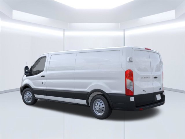 Used 2025 Ford Transit 250 Low Roof AWD image 4