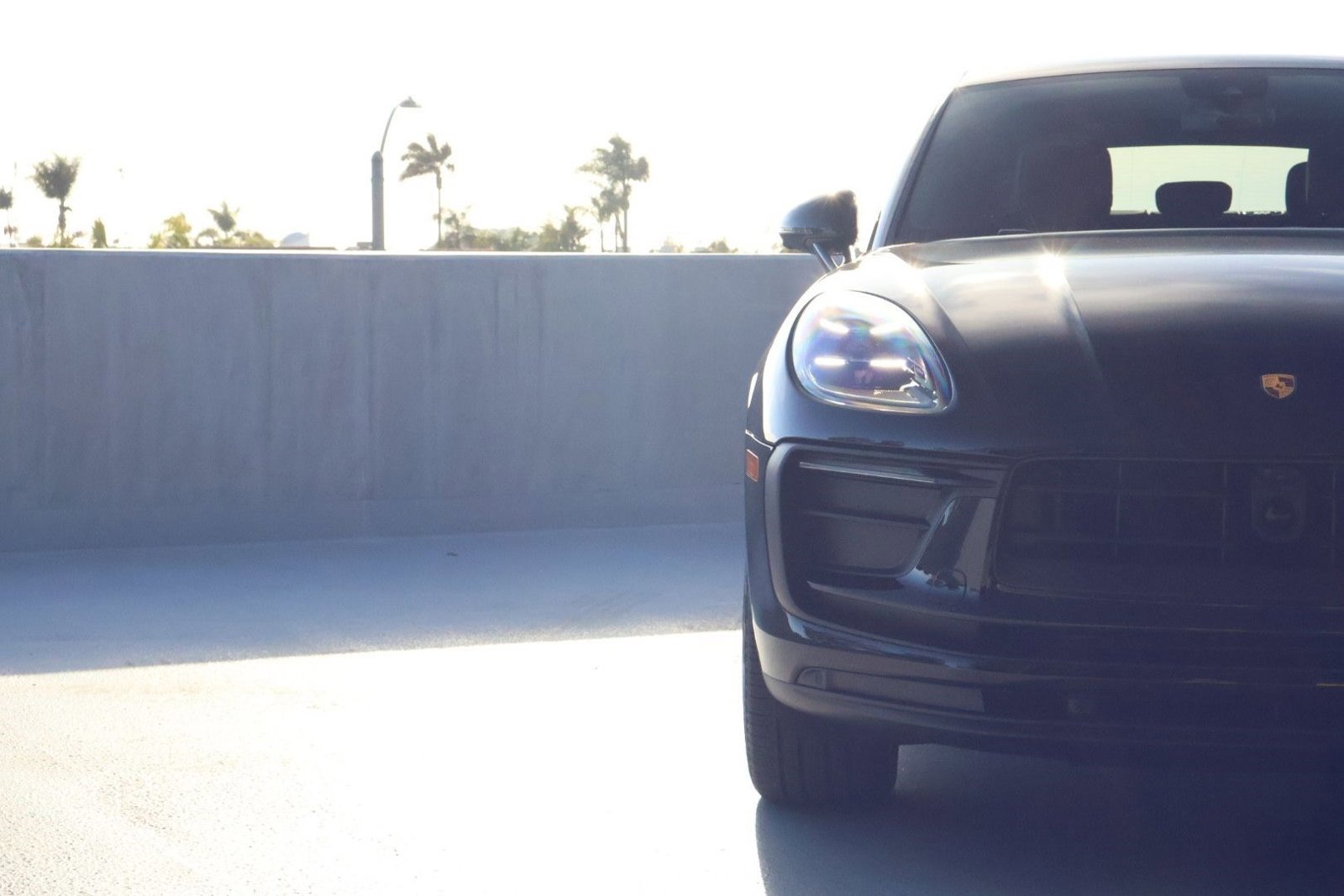 Certified 2025 Porsche Macan image 12