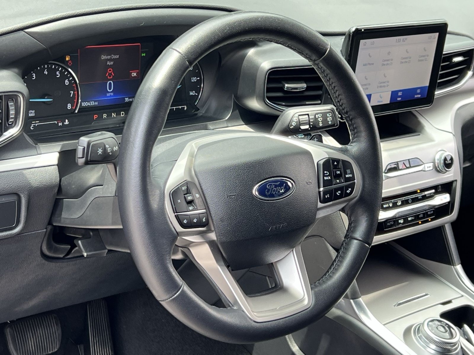 Used 2020 Ford Explorer XLT w/ Equipment Group 202A AWD/4WD image 21