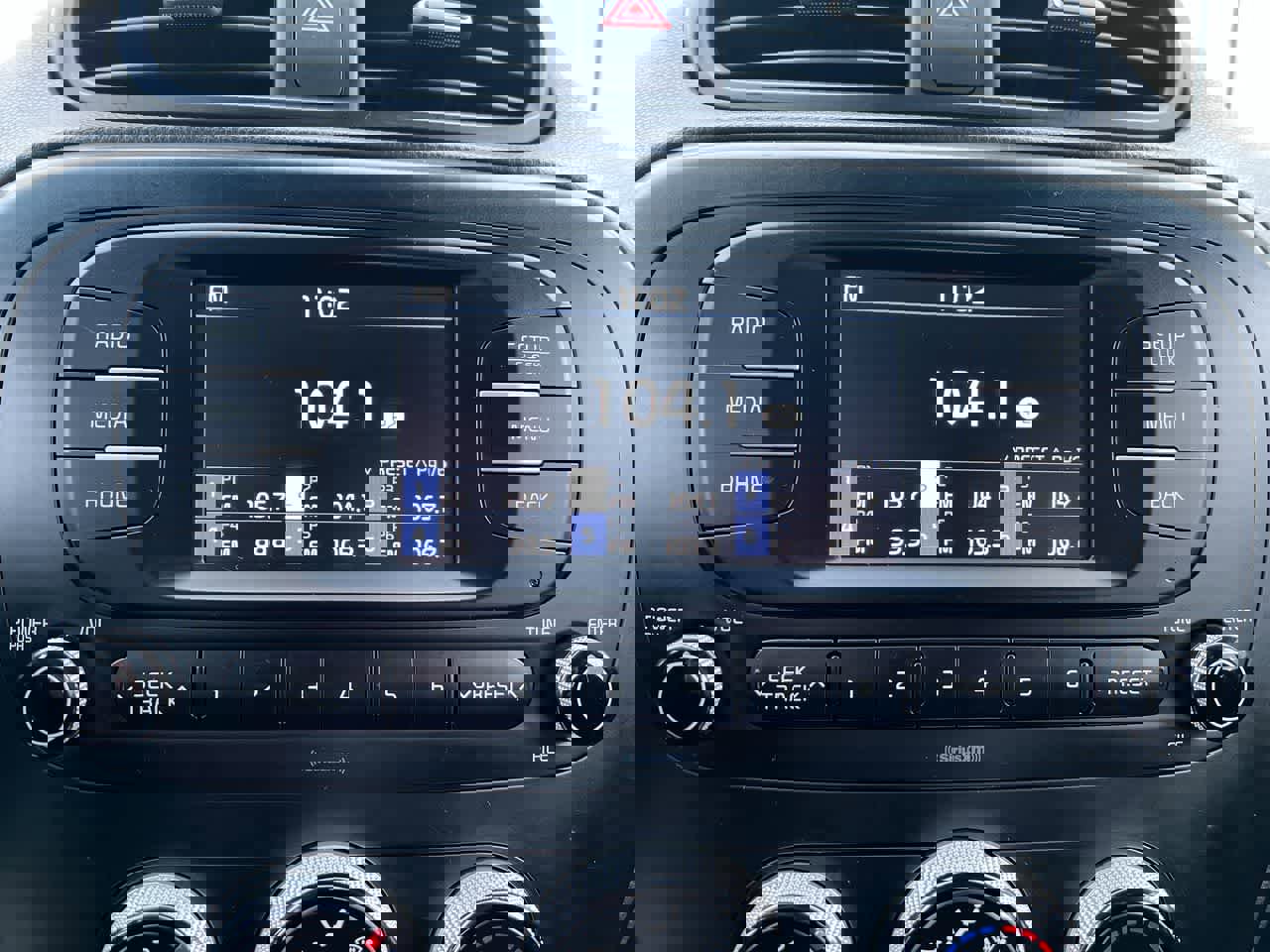 Used 2017 Kia Soul image 16