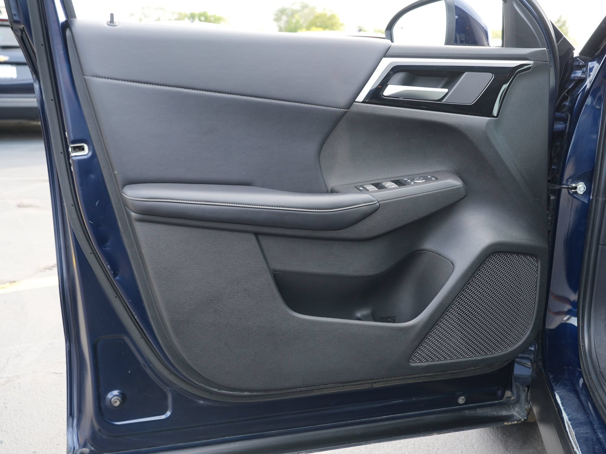Used 2024 Mitsubishi Outlander SE AWD/4WD image 15